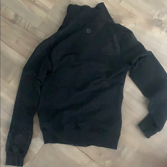 Lulu lemon vintage zip - Picture 2 of 3